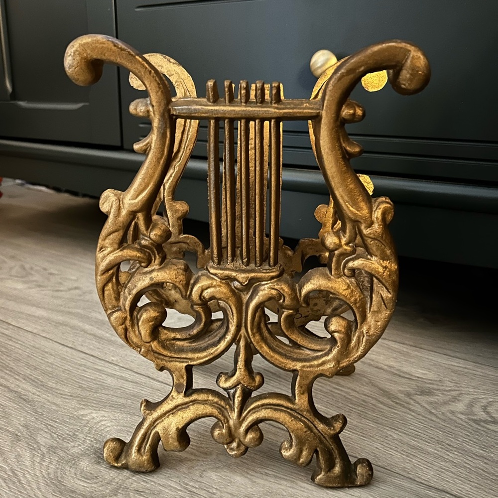 SOLD Vintage Hollywood Regency harp magazine holder